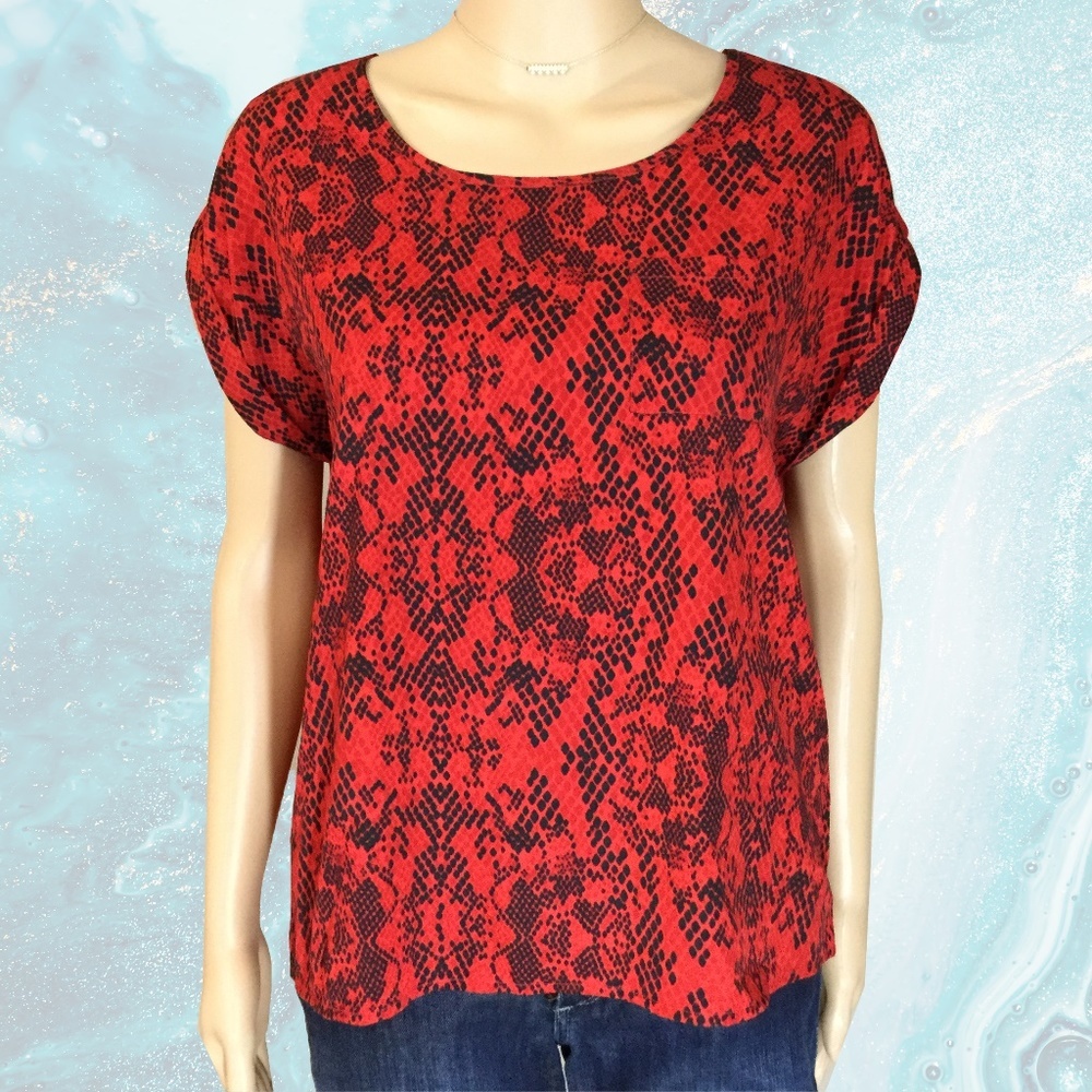 Madison Petite Red Python Print Boxy Top - Picture 6 of 6